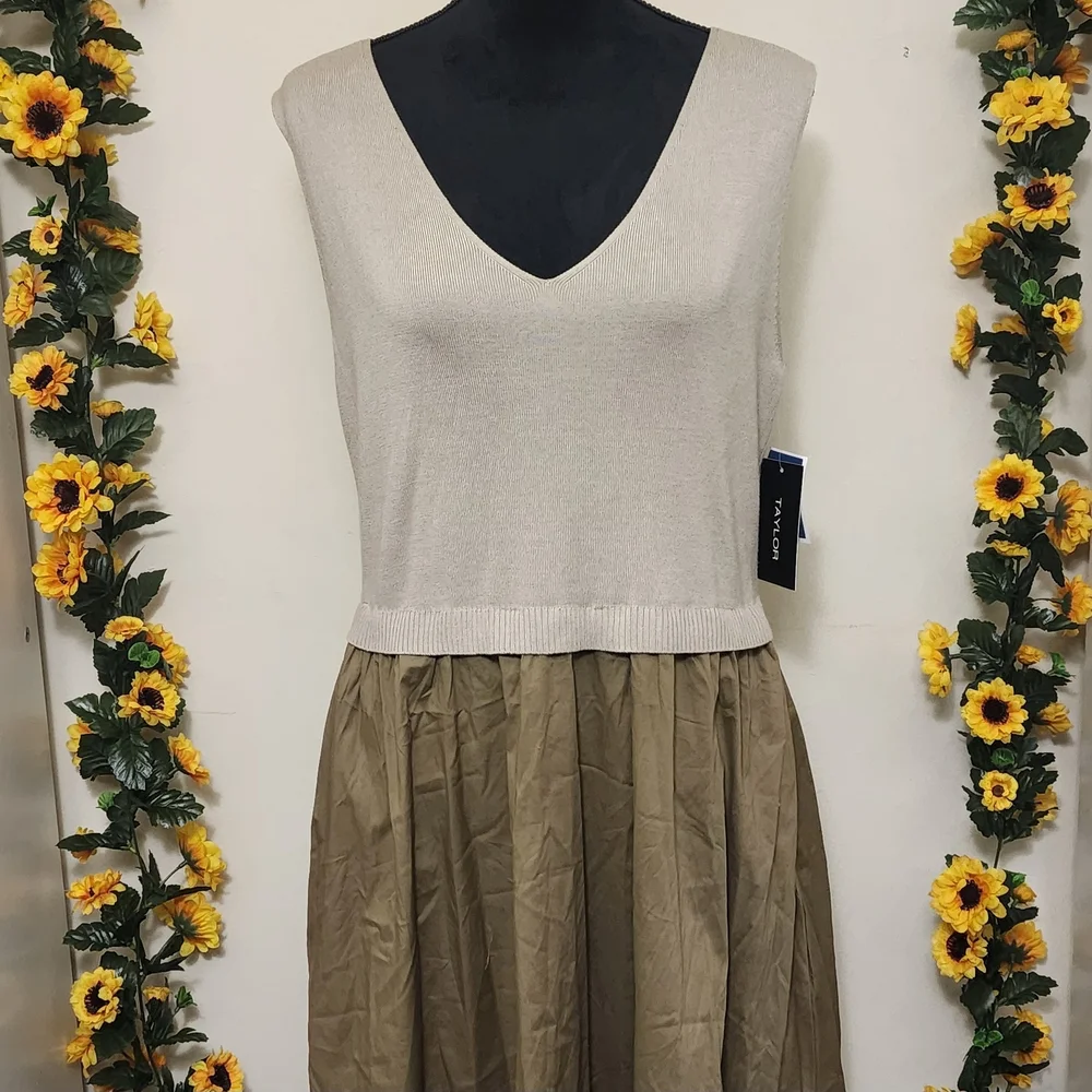 Taylor Maxi Dress - Picture 2 of 10